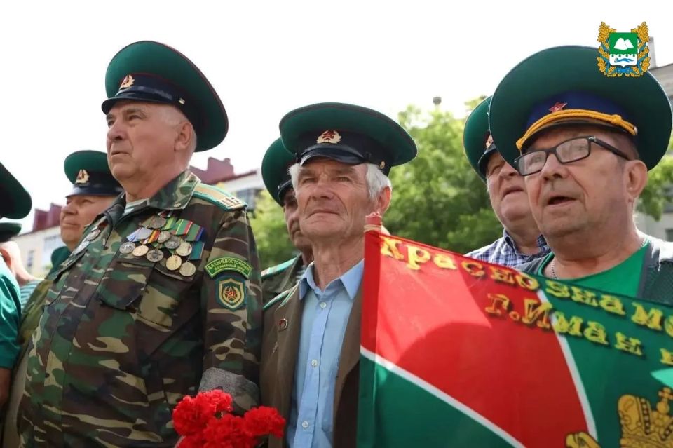 Сегодня, 28 мая, в Кургане прошло торжественное мероприятие, посвященное Дню пограничника Сегодня, 28 мая, в Кургане прошло торжественное мероприятие, посвященное Дню пограничника