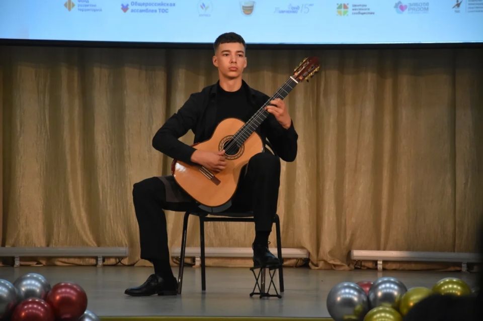 В Кургане подвели итоги конкурса, посвященного Дню соседей В Кургане подвели итоги конкурса, посвященного Дню соседей