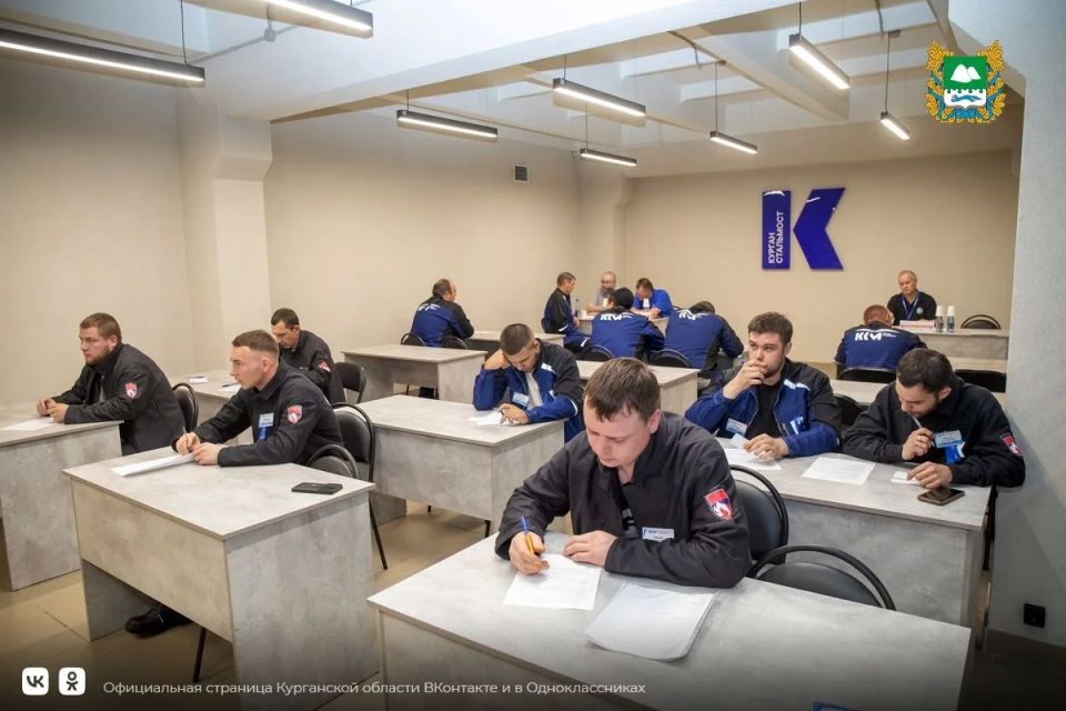 На Курганстальмосте по итогам традиционного конкурса профмастерства выбрали лучших сварщиков, крановщиков, маляров и других представителей рабочих профессий На Курганстальмосте по итогам традиционного конкурса профмастерства выбрали лучших сварщиков, крановщиков, маляров и других представителей рабочих профессий