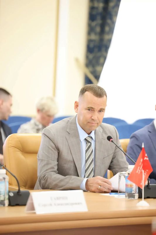 Вадим Шумков: С предпринимателями Курганского и Тюменского отделений "Деловой России" обсудили, чем ещё наши регионы могут быть полезны друг другу, какие проекты можем развивать вместе Вадим Шумков: С предпринимателями Курганского и Тюменского отделений "Деловой России" обсудили, чем ещё наши регионы могут быть полезны друг другу, какие проекты можем развивать вместе