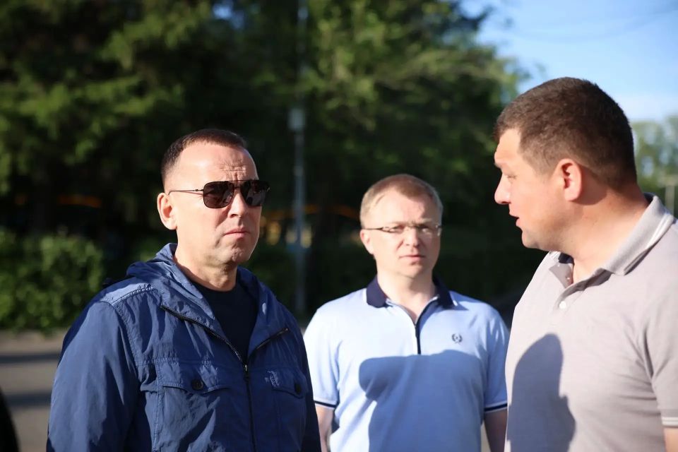 Вадим Шумков: Рабочий выходной.. Со следующей недели начнутся работы по ремонту здания поликлиники областной клинической больницы при кардиодиспансере. Подрядчик заходит на фасад. Внутри здания ремонт начнётся после того... Вадим Шумков: Рабочий выходной.. Со следующей недели начнутся работы по ремонту здания поликлиники областной клинической больницы при кардиодиспансере. Подрядчик заходит на фасад. Внутри здания ремонт начнётся после того...