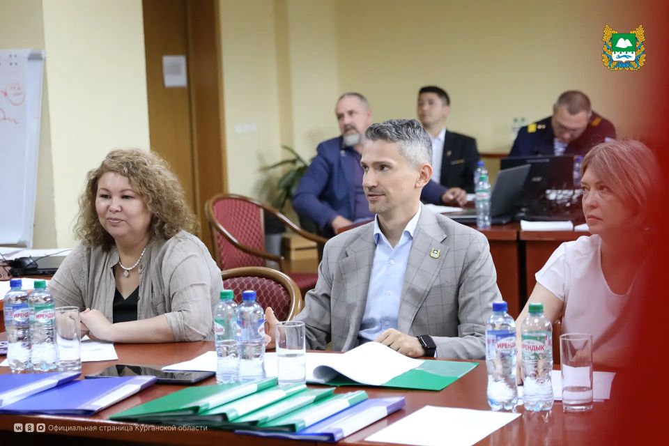 Участники кадровой программы Курганской области «Сила V Героях» защитили свои итоговые проекты, которые разрабатывали в течение курса обучения Участники кадровой программы Курганской области «Сила V Героях» защитили свои итоговые проекты, которые разрабатывали в течение курса обучения