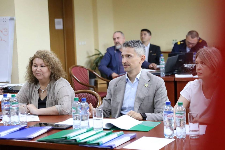 Участники кадровой программы Курганской области «Сила V Героях» защитили свои итоговые проекты, которые разрабатывали в течение курса обучения Участники кадровой программы Курганской области «Сила V Героях» защитили свои итоговые проекты, которые разрабатывали в течение курса обучения