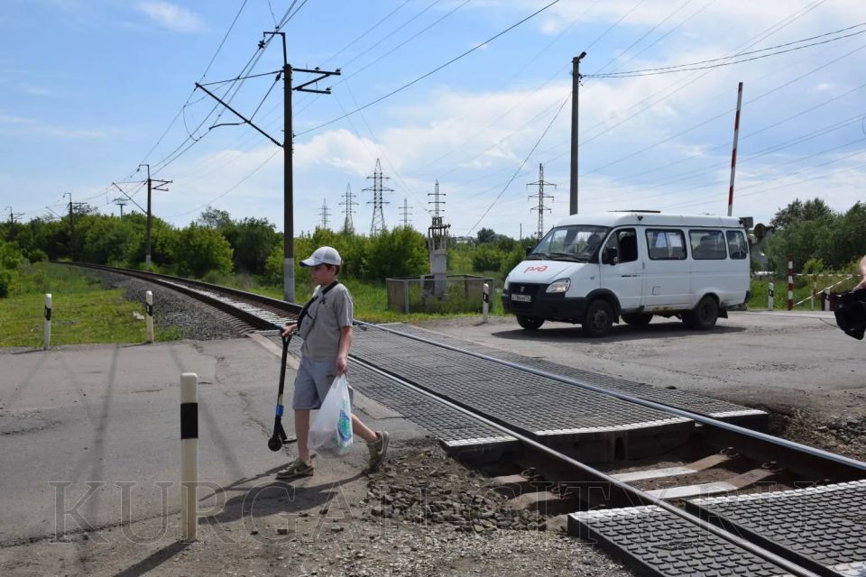 Сегодня, в Международный день безопасности на железнодорожных переездах, в Кургане состоялось профилактическое мероприятие Сегодня, в Международный день безопасности на железнодорожных переездах, в Кургане состоялось профилактическое мероприятие