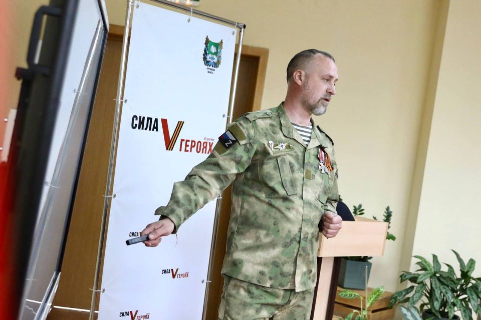 Участники кадровой программы Курганской области «Сила V Героях» защитили свои итоговые проекты, которые разрабатывали в течение курса обучения Участники кадровой программы Курганской области «Сила V Героях» защитили свои итоговые проекты, которые разрабатывали в течение курса обучения