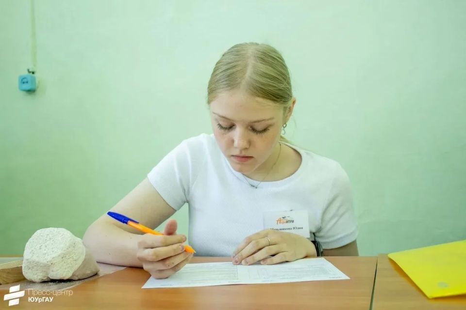 Ученица Колташевской средней школы Кетовского округа Александра Вохмянина стала бронзовым призером Международного конкурса ««АгроНауки Ученица Колташевской средней школы Кетовского округа Александра Вохмянина стала бронзовым призером Международного конкурса ««АгроНауки