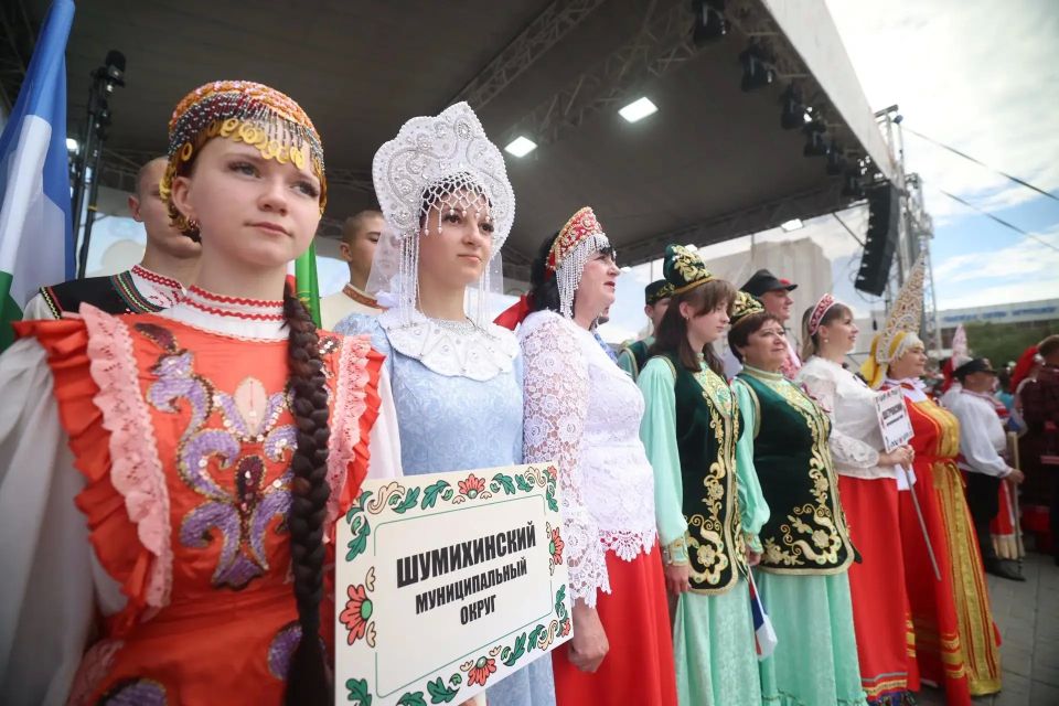 Вадим Шумков: С праздником вас, дорогие друзья Вадим Шумков: С праздником вас, дорогие друзья