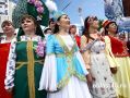 Парад красоты: на Троицкой площади Кургана грандиозное дефиле кокошников