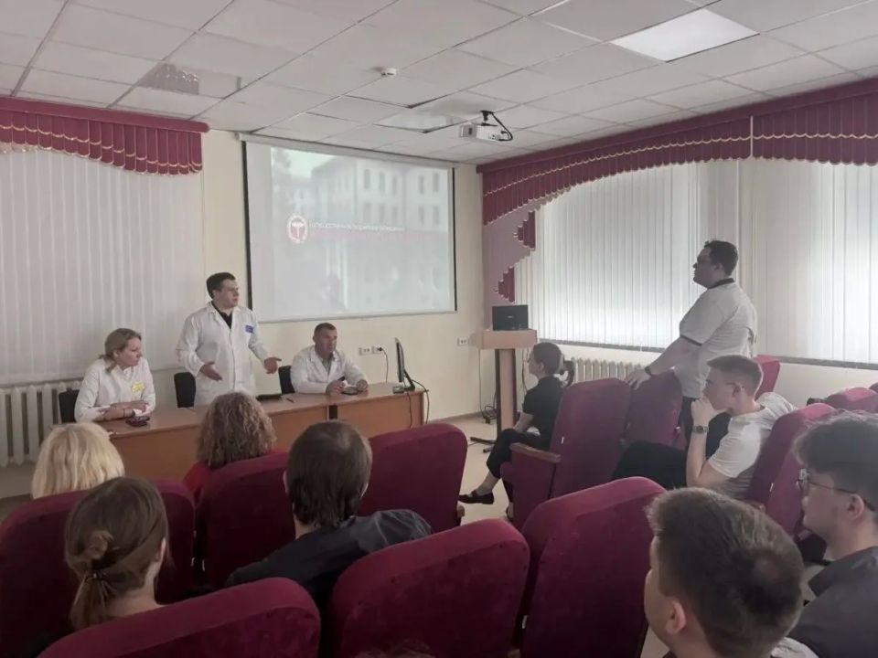 медицинских организациях региона прошли встречи с будущими врачами медицинских организациях региона прошли встречи с будущими врачами