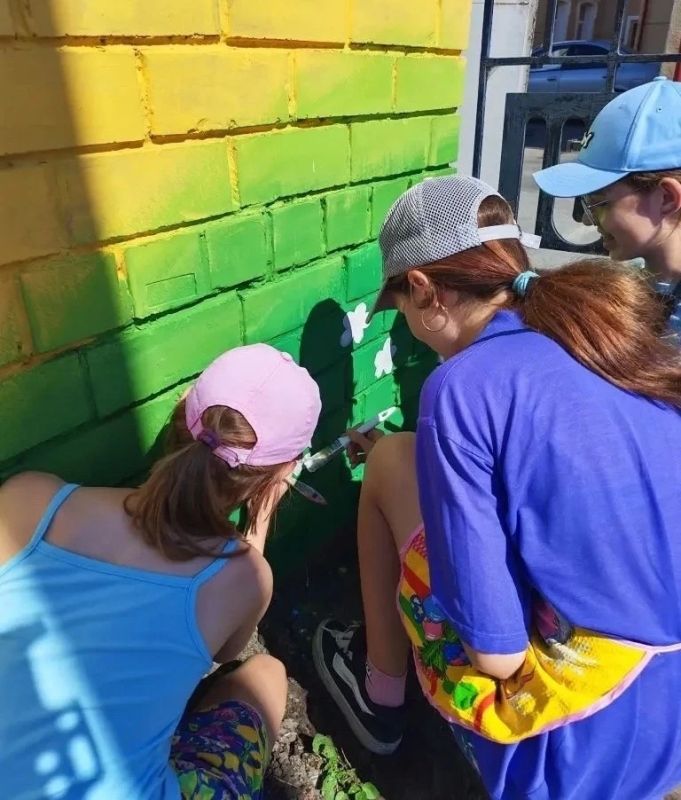 В Кургане стартовала акция «Раскрась свой город» В Кургане стартовала акция «Раскрась свой город»