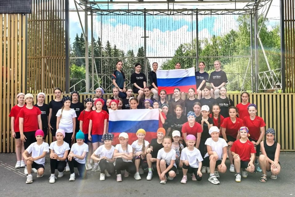 В городе продолжается масштабный проект «СпортЛето», в рамках которого курганцы заряжаются энергией и приобщаются к занятиям спортом В городе продолжается масштабный проект «СпортЛето», в рамках которого курганцы заряжаются энергией и приобщаются к занятиям спортом