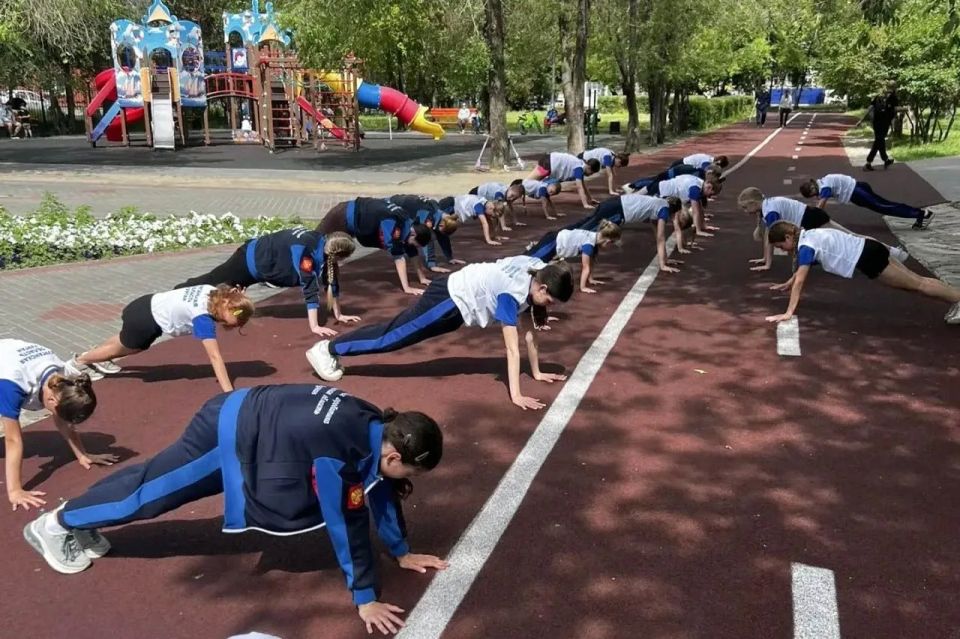 В городе продолжается масштабный проект «СпортЛето», в рамках которого курганцы заряжаются энергией и приобщаются к занятиям спортом В городе продолжается масштабный проект «СпортЛето», в рамках которого курганцы заряжаются энергией и приобщаются к занятиям спортом