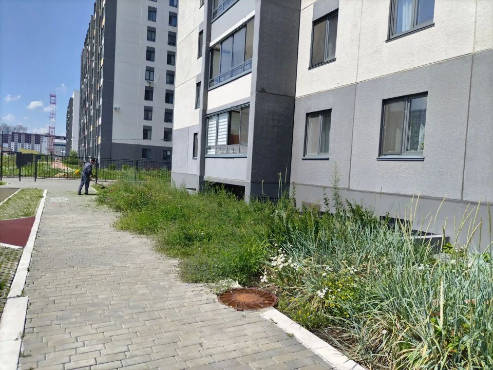 Журналистский «санитарный патруль» совместно с руководителем Государственной жилищной инспекции Курганской области Еленой Хромовой и помощником прокурора города Кургана, советником юстиции Вячеславом Недорезовым оценил... Журналистский «санитарный патруль» совместно с руководителем Государственной жилищной инспекции Курганской области Еленой Хромовой и помощником прокурора города Кургана, советником юстиции Вячеславом Недорезовым оценил...