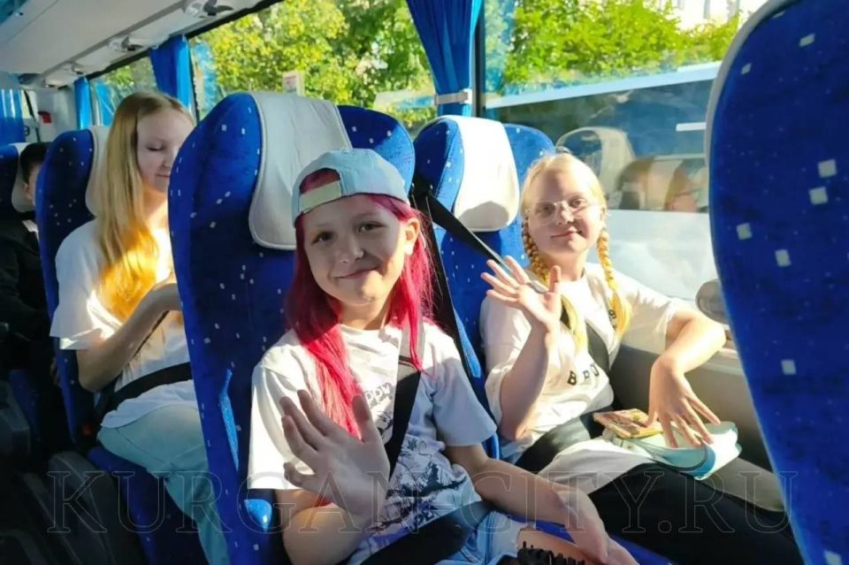 Сегодня, 19 июня, стартовала вторая смена в городских загородных оздоровительных лагерях имени Островского, «Звёздный» и «Зеркальный» Сегодня, 19 июня, стартовала вторая смена в городских загородных оздоровительных лагерях имени Островского, «Звёздный» и «Зеркальный»