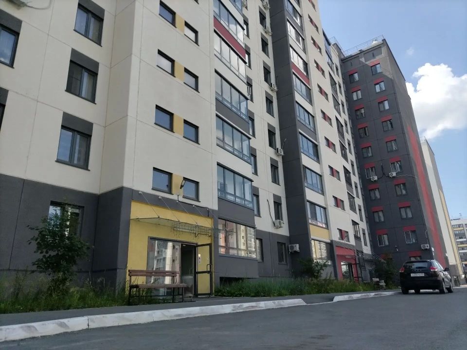 Журналистский «санитарный патруль» совместно с руководителем Государственной жилищной инспекции Курганской области Еленой Хромовой и помощником прокурора города Кургана, советником юстиции Вячеславом Недорезовым оценил... Журналистский «санитарный патруль» совместно с руководителем Государственной жилищной инспекции Курганской области Еленой Хромовой и помощником прокурора города Кургана, советником юстиции Вячеславом Недорезовым оценил...