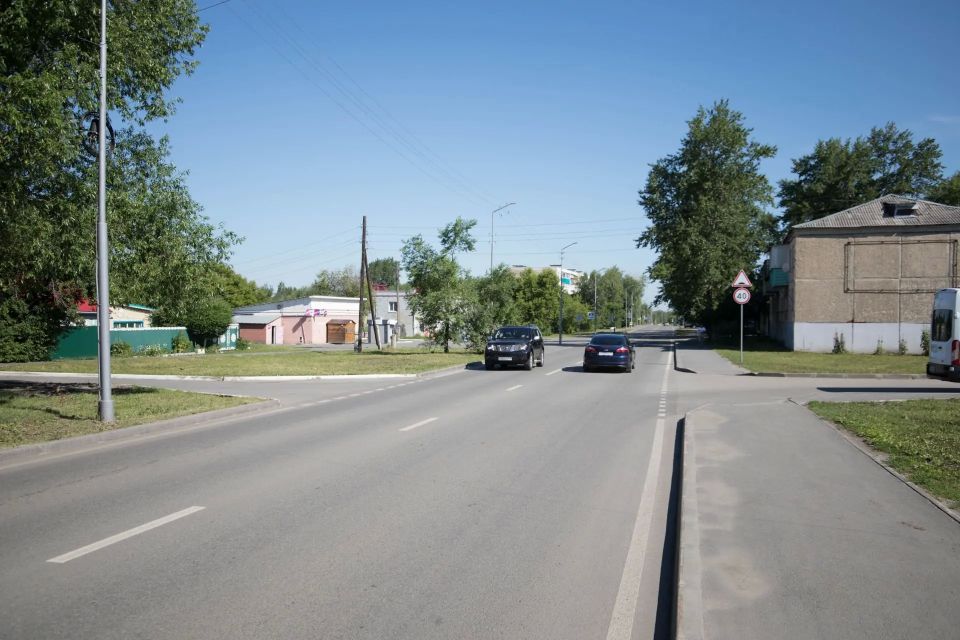 Глава города Курган Антон Науменко продолжает рабочие объезды выходного дня Глава города Курган Антон Науменко продолжает рабочие объезды выходного дня