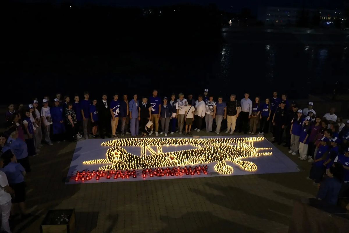 В Кургане накануне Дня памяти и скорби, 21 июня, прошла традиционная акция «Огненные картины войны» В Кургане накануне Дня памяти и скорби, 21 июня, прошла традиционная акция «Огненные картины войны»