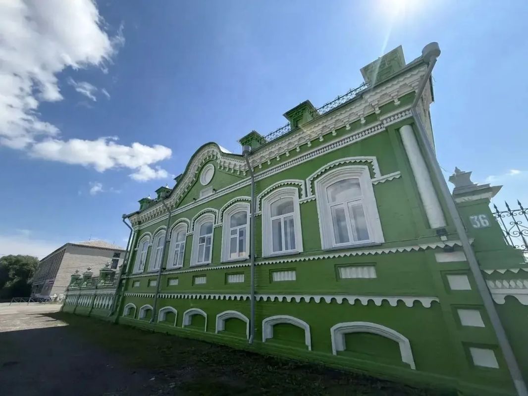 В историко-краеведческом музее Мокроусово появится купеческая гостиная и зал самоваров В историко-краеведческом музее Мокроусово появится купеческая гостиная и зал самоваров