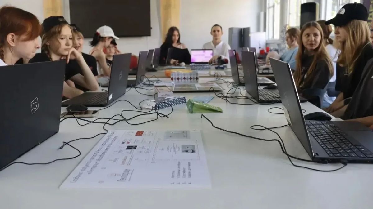 Для школьников Курганской области в летних лагерях проводятся «Дни цифры» Для школьников Курганской области в летних лагерях проводятся «Дни цифры»