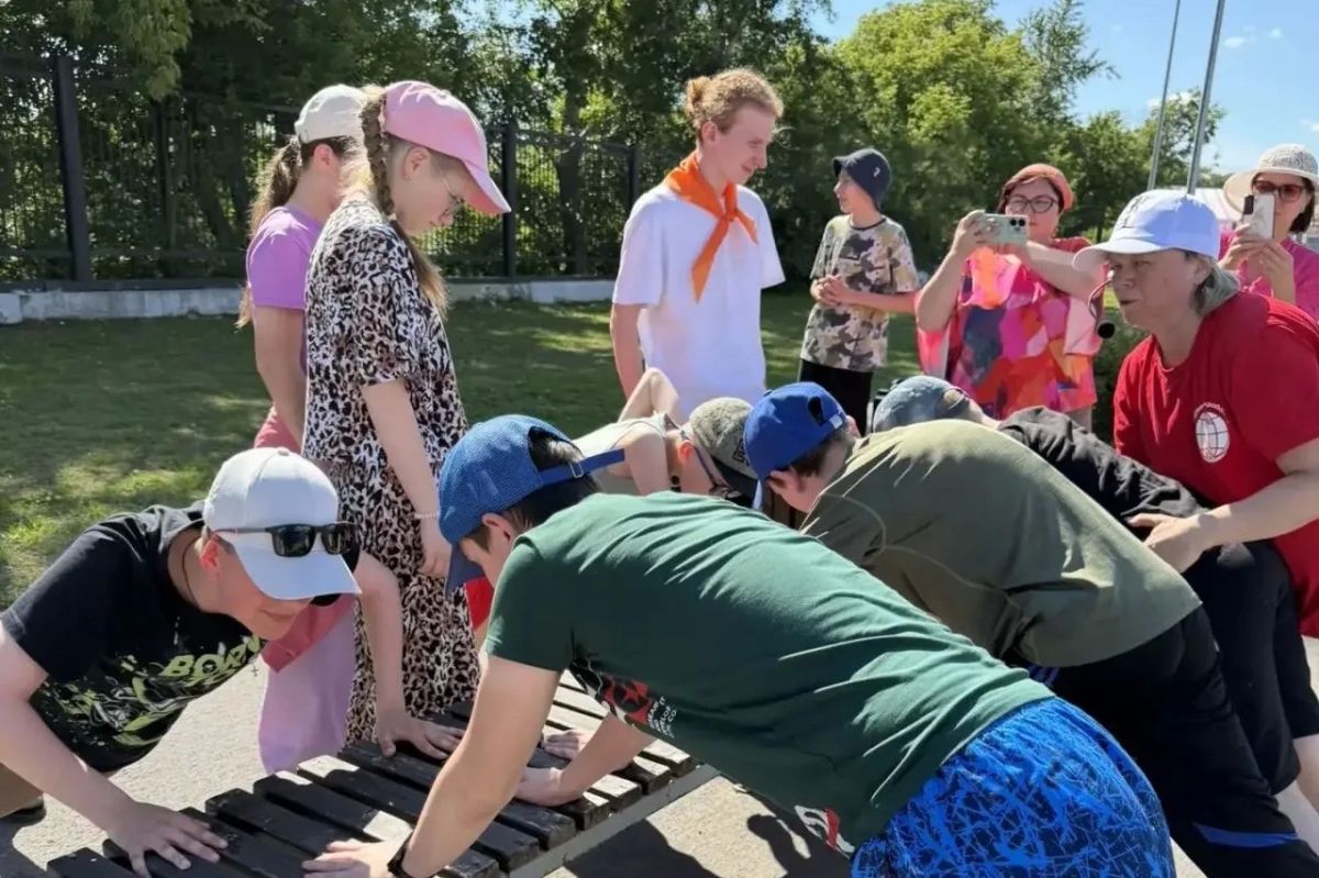 В Кургане продолжается ежегодный масштабный физкультурно-спортивный проект «СпортЛето», направленный на популяризацию здорового образа жизни и привлечение взрослых и детей к регулярным занятиям физической культурой В Кургане продолжается ежегодный масштабный физкультурно-спортивный проект «СпортЛето», направленный на популяризацию здорового образа жизни и привлечение взрослых и детей к регулярным занятиям физической культурой