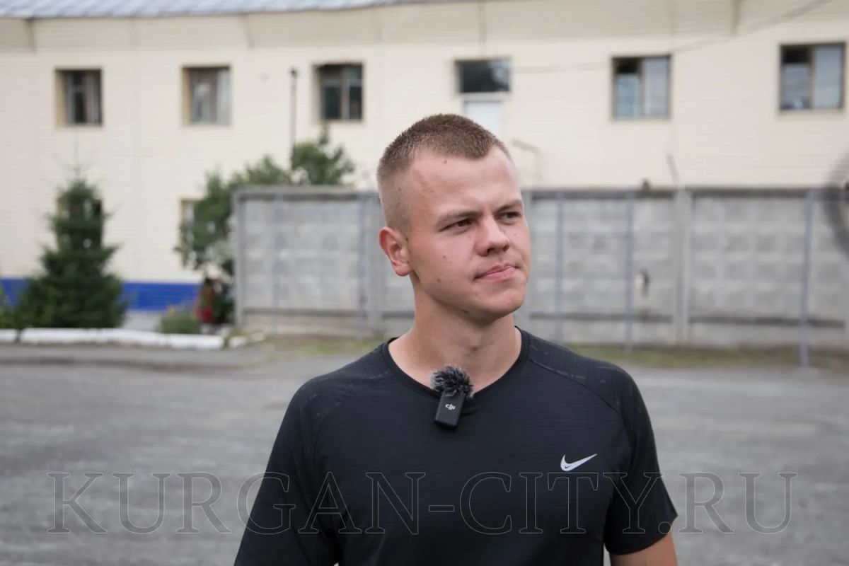 Сегодня на базе городского военного комиссариата состоялась очередная торжественная отправка призывников на военную службу по призыву Сегодня на базе городского военного комиссариата состоялась очередная торжественная отправка призывников на военную службу по призыву