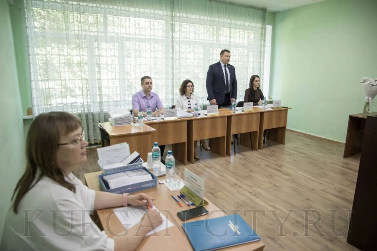 В Курганском филиале Российской академии народного хозяйства и государственной службы при президенте РФ сегодня состоялась защита дипломных работ по специальности «Государственное и муниципальное управление» В Курганском филиале Российской академии народного хозяйства и государственной службы при президенте РФ сегодня состоялась защита дипломных работ по специальности «Государственное и муниципальное управление»