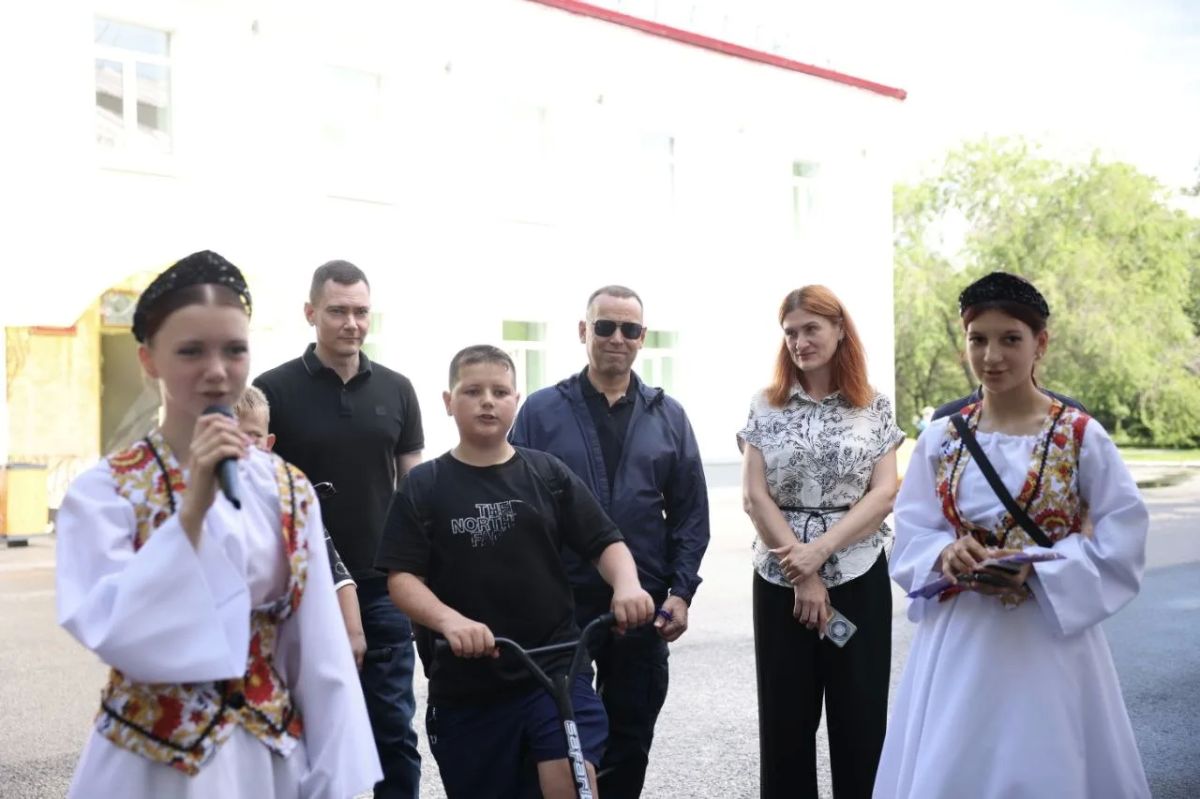 Вадим Шумков: У администрации округа в несколько этапов делали благоустройство - парк, площадь, пешеходный участок улицы Кирова Вадим Шумков: У администрации округа в несколько этапов делали благоустройство - парк, площадь, пешеходный участок улицы Кирова