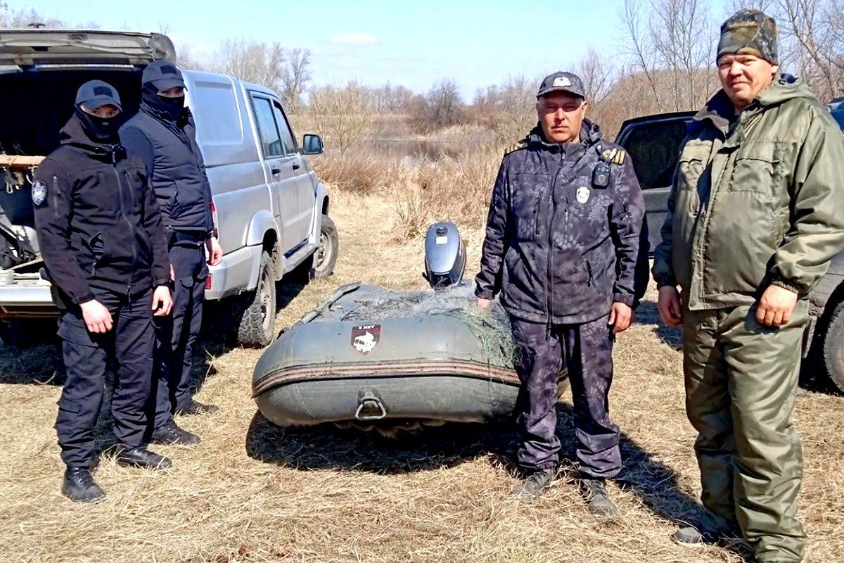 В Курганской области росгвардейцы изъяли 49 запрещённых орудий лова у браконьеров