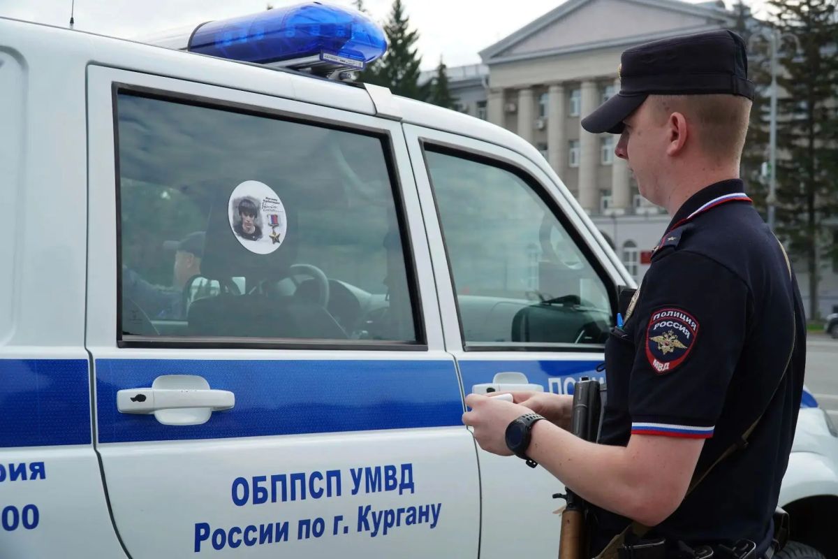 Сотрудники полиции Кургана присоединились к акции памяти Героя России Магомеда Нурбагандова Сотрудники полиции Кургана присоединились к акции памяти Героя России Магомеда Нурбагандова
