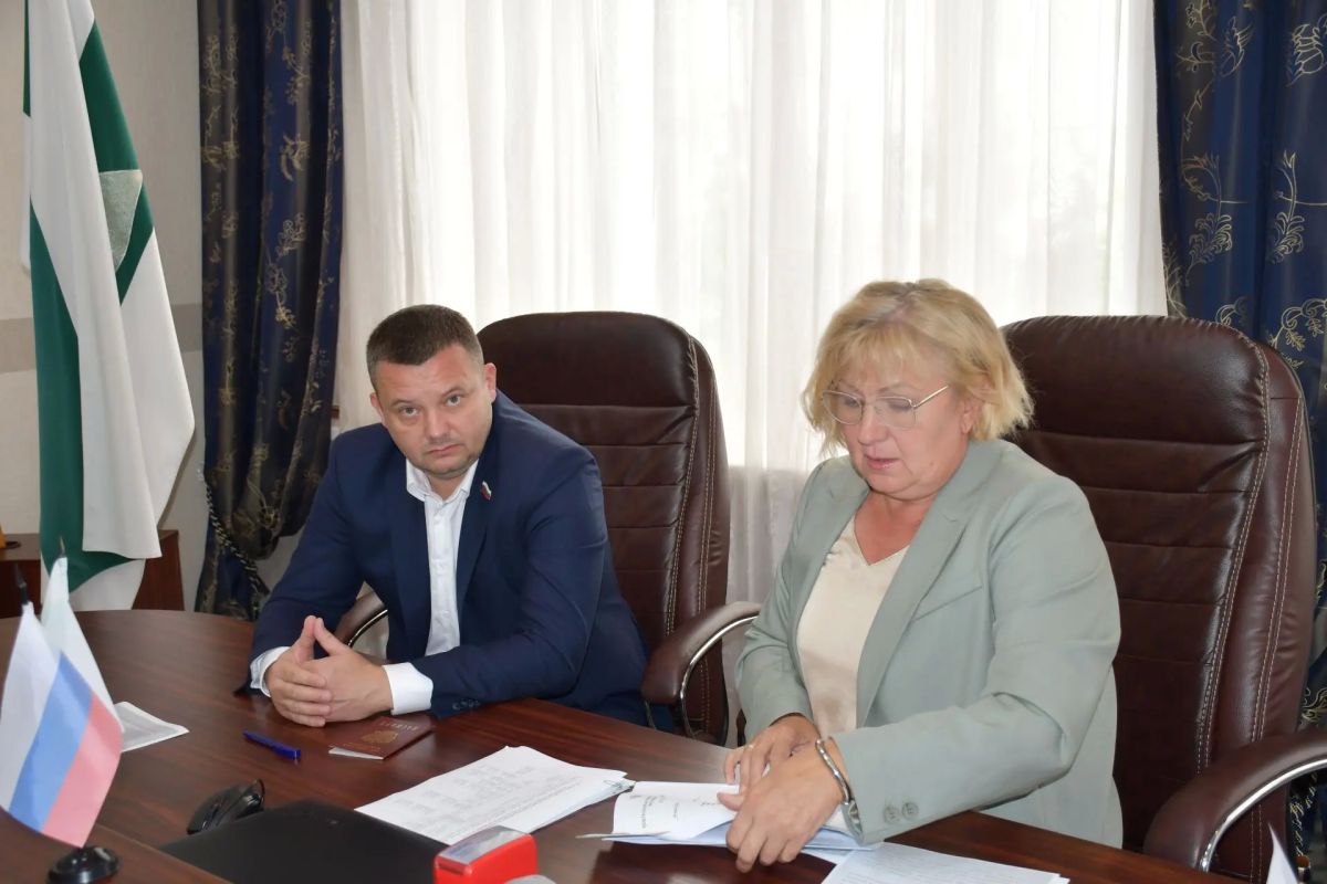 В Окружную избирательную комиссию представлены документы от кандидата в депутаты Государственной Думы по одномандатному избирательному округу №109, выдвинутого партией ЛДПР, – Павла Вагина В Окружную избирательную комиссию представлены документы от кандидата в депутаты Государственной Думы по одномандатному избирательному округу №109, выдвинутого партией ЛДПР, – Павла Вагина