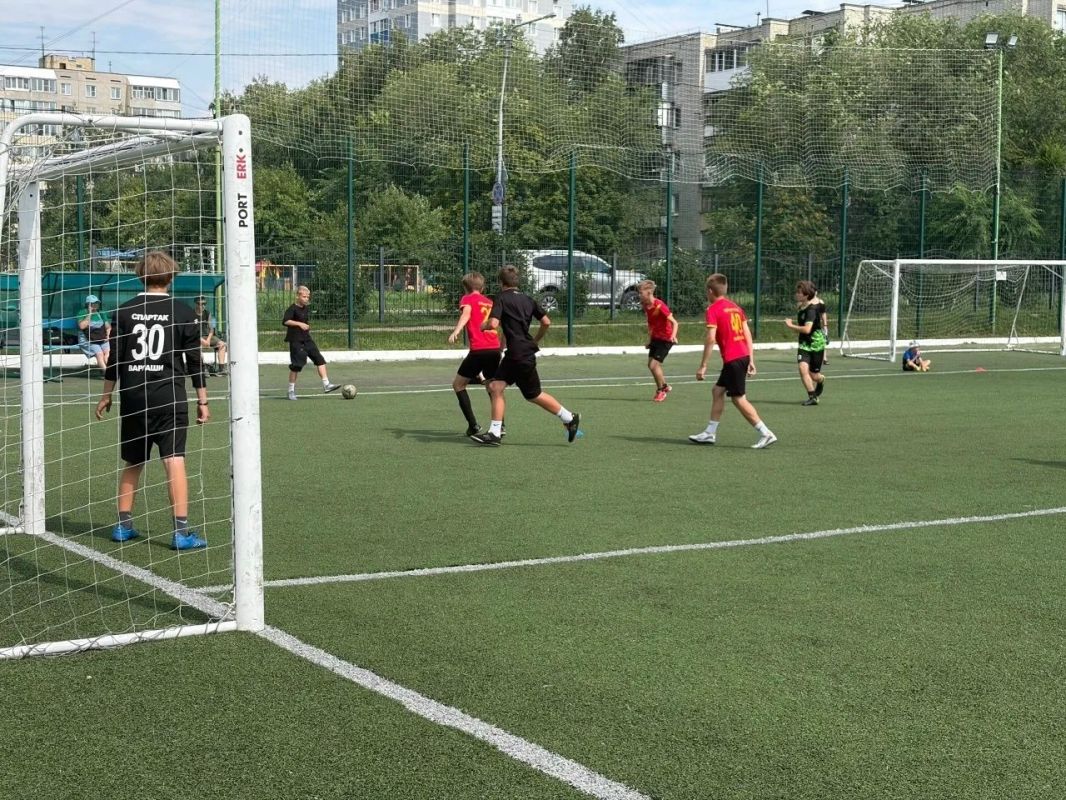 Воспитанники курганских ДЮСШ активно проводят каникулы, совмещая участие в соревнованиях со спортивными мероприятиями в рамках проекта «СпортЛето» Воспитанники курганских ДЮСШ активно проводят каникулы, совмещая участие в соревнованиях со спортивными мероприятиями в рамках проекта «СпортЛето»