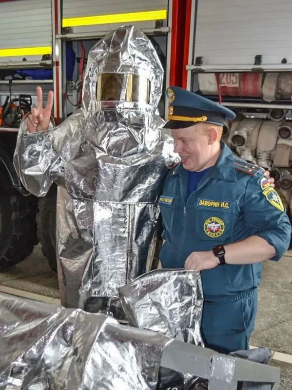 Зауральские огнеборцы провели экскурсию для детей участников СВО Зауральские огнеборцы провели экскурсию для детей участников СВО