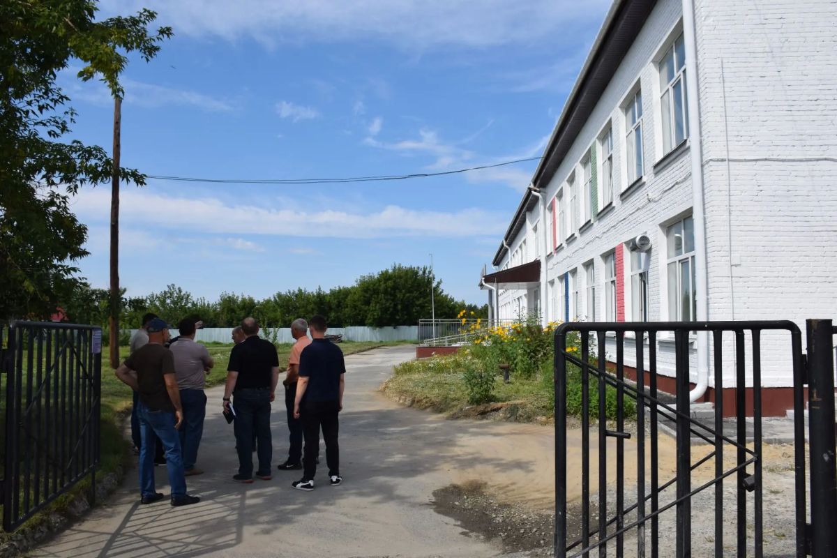 Антон Науменко: Приятно удивила 44-я школа, корпус которой по ул.Спортивная ремонтируем в этом году Антон Науменко: Приятно удивила 44-я школа, корпус которой по ул.Спортивная ремонтируем в этом году