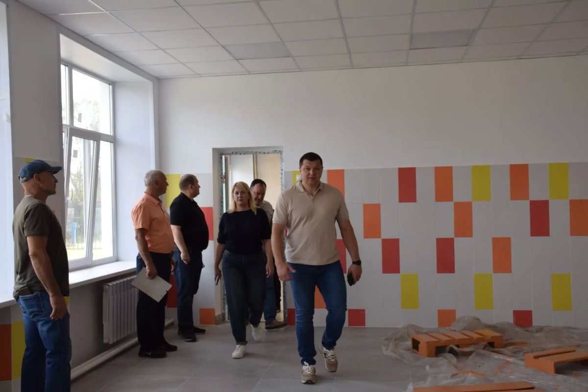 Глава города Антон Науменко сегодня, 18 июля, провел очередной рабочий объезд по городу Глава города Антон Науменко сегодня, 18 июля, провел очередной рабочий объезд по городу