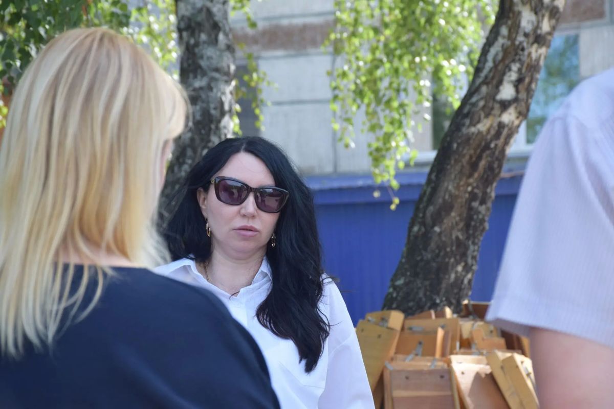 Антон Науменко: Заехали в 48-ую школу в Глинках Антон Науменко: Заехали в 48-ую школу в Глинках