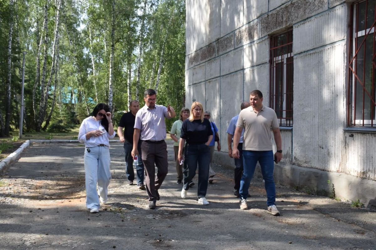 Антон Науменко: Заехали в 48-ую школу в Глинках Антон Науменко: Заехали в 48-ую школу в Глинках
