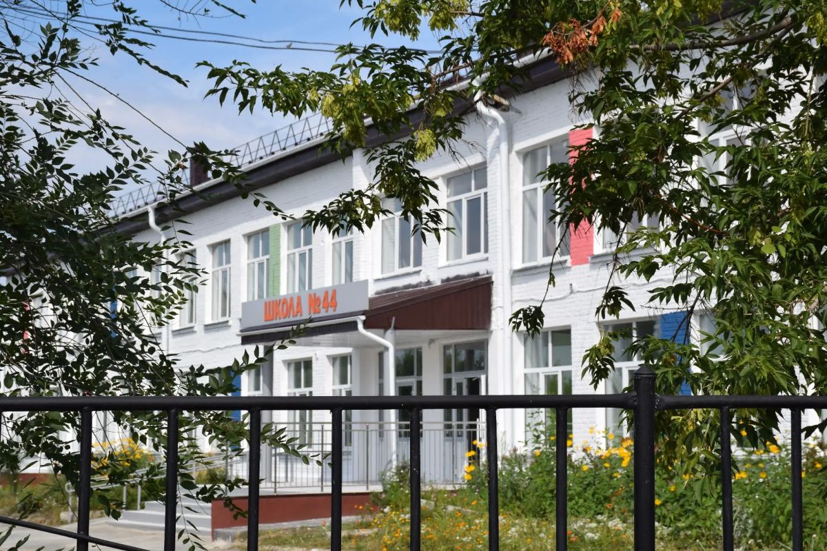 Антон Науменко: Приятно удивила 44-я школа, корпус которой по ул.Спортивная ремонтируем в этом году Антон Науменко: Приятно удивила 44-я школа, корпус которой по ул.Спортивная ремонтируем в этом году