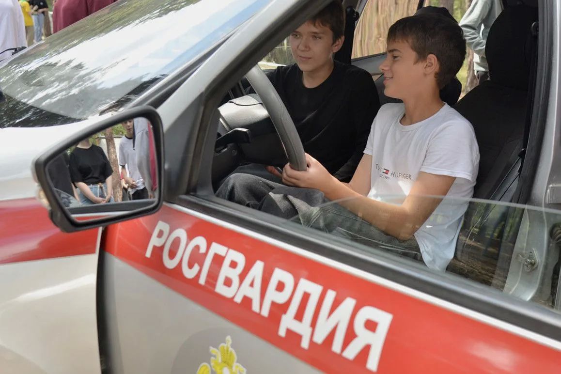 Каникулы с пользой. . В муниципальном загородном лагере имени Н. Островского в рамках Всероссийской акции «Каникулы с Росгвардией» в Курганской области состоялась встреча представителей территориального управления... Каникулы с пользой. . В муниципальном загородном лагере имени Н. Островского в рамках Всероссийской акции «Каникулы с Росгвардией» в Курганской области состоялась встреча представителей территориального управления...
