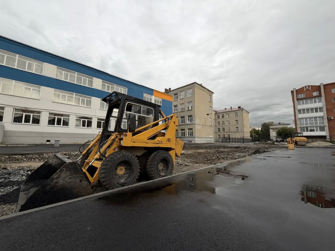 Вадим Шумков: В Кургане в этом году делаем два мини-стадиона - у 31 школы и у 23, где идёт капитальный ремонт