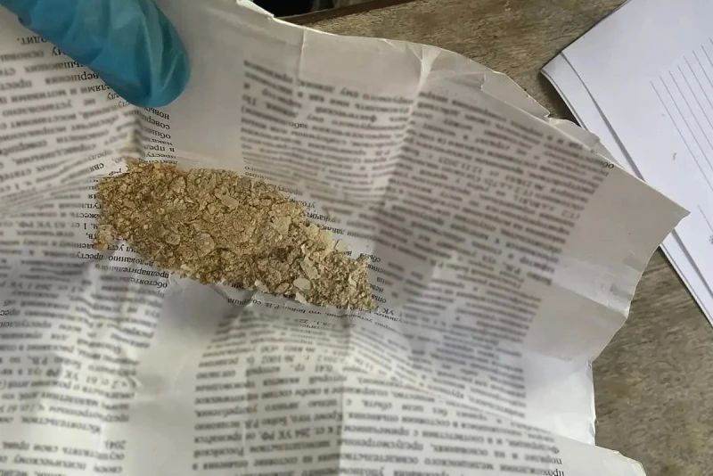 Сотрудники зауральской полиции изъяли у жителя города Далматово более двух килограммов прекурсоров наркотических средств Сотрудники зауральской полиции изъяли у жителя города Далматово более двух килограммов прекурсоров наркотических средств