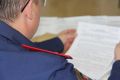 В Целинном округе местный житель подозревается в применении насилия в отношении сотрудника полиции