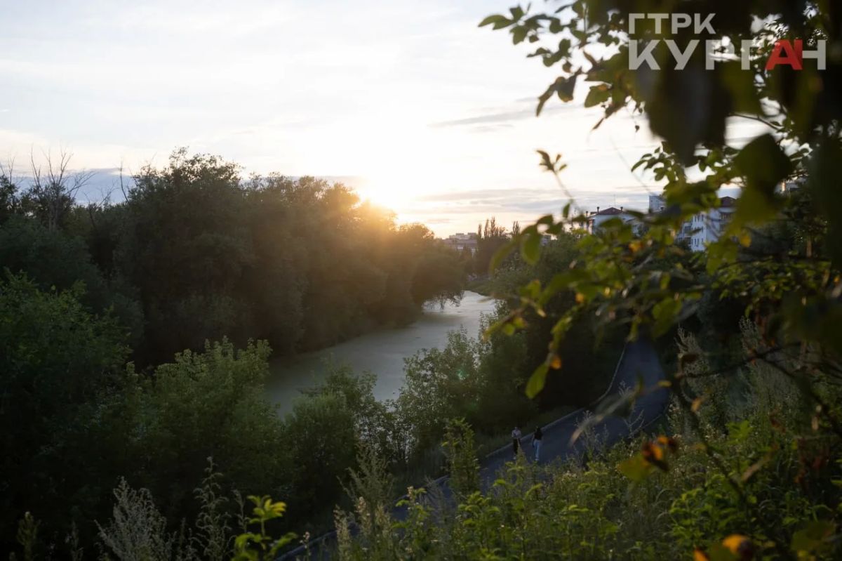 Летнее настроение в центре: фотопрогулка по Кургану Летнее настроение в центре: фотопрогулка по Кургану