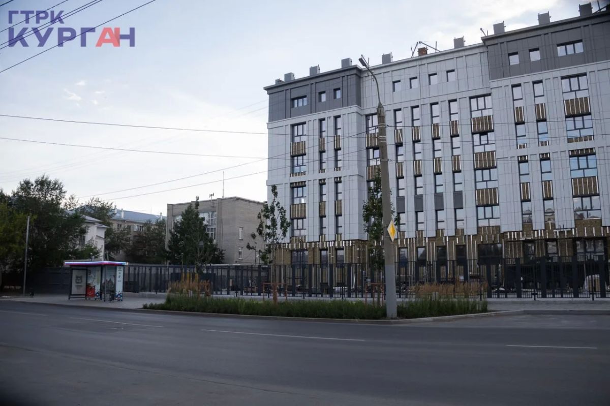 Летнее настроение в центре: фотопрогулка по Кургану Летнее настроение в центре: фотопрогулка по Кургану