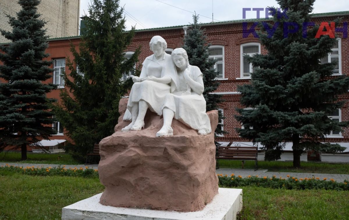 Памятники и арт-объекты Кургана: как они выглядят Памятники и арт-объекты Кургана: как они выглядят