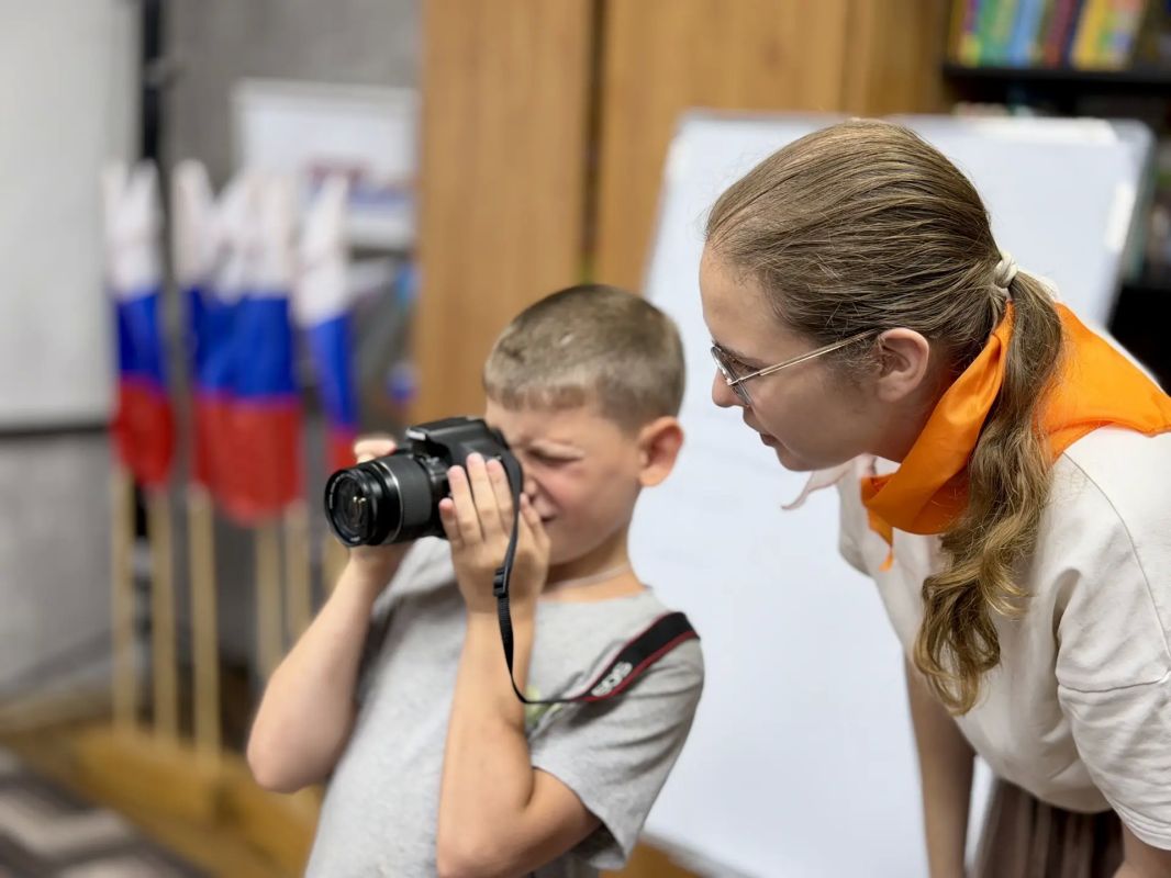 Представители Женского совета и Молодежного союза «Юный следователь» навестили воспитанников подшефного детского дома Представители Женского совета и Молодежного союза «Юный следователь» навестили воспитанников подшефного детского дома