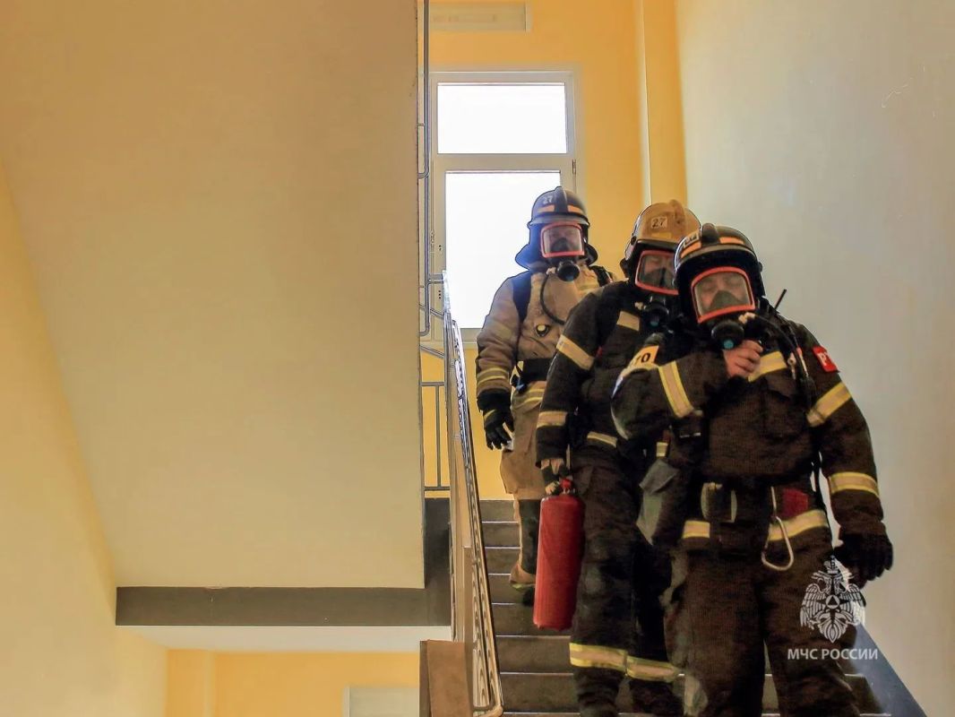 Вопросы безопасности в приоритете: в зауральских школах начали подготовку к новому учебному году Вопросы безопасности в приоритете: в зауральских школах начали подготовку к новому учебному году