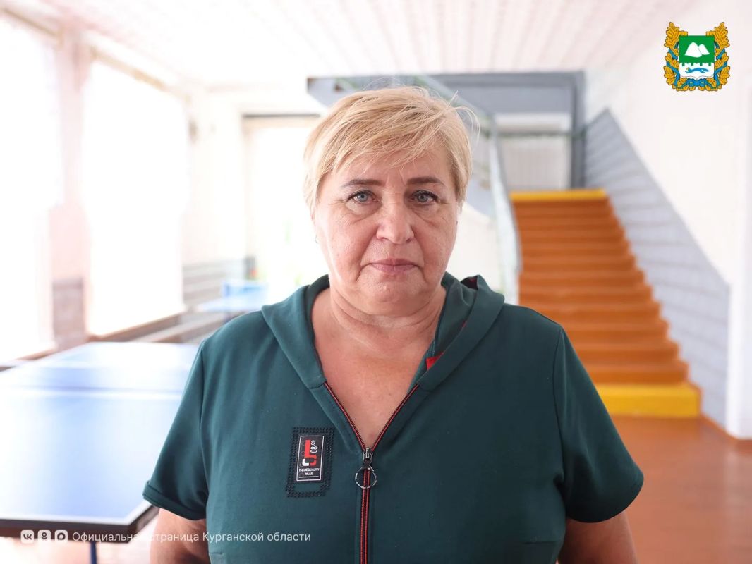 Губернатор Вадим Шумков в рамках рабочего выезда в Каргапольский округ оценил состояние Житниковского дома культуры Губернатор Вадим Шумков в рамках рабочего выезда в Каргапольский округ оценил состояние Житниковского дома культуры