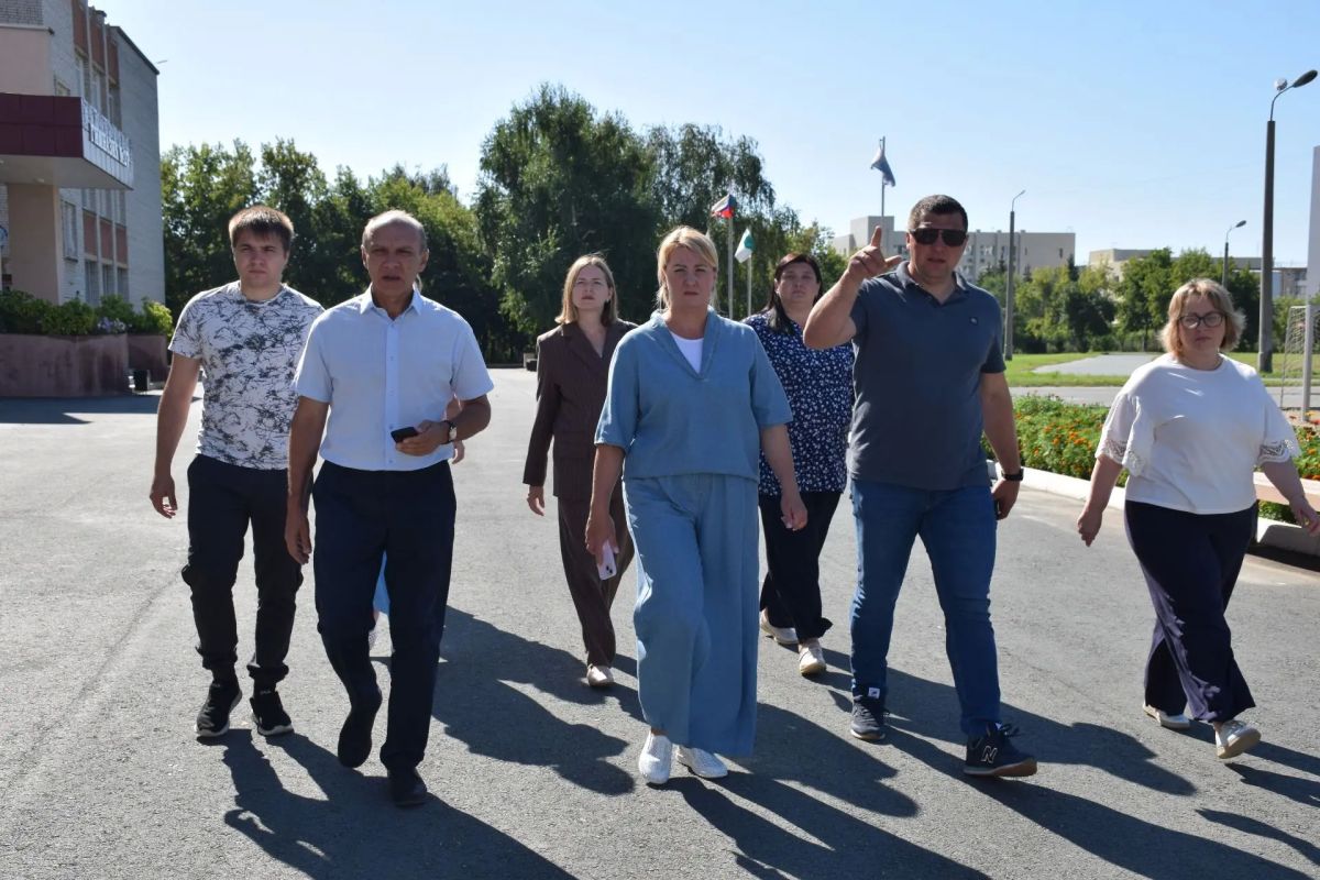 Глава Кургана Антон Науменко поручил усилить контроль за ремонтами образовательных учреждений Глава Кургана Антон Науменко поручил усилить контроль за ремонтами образовательных учреждений