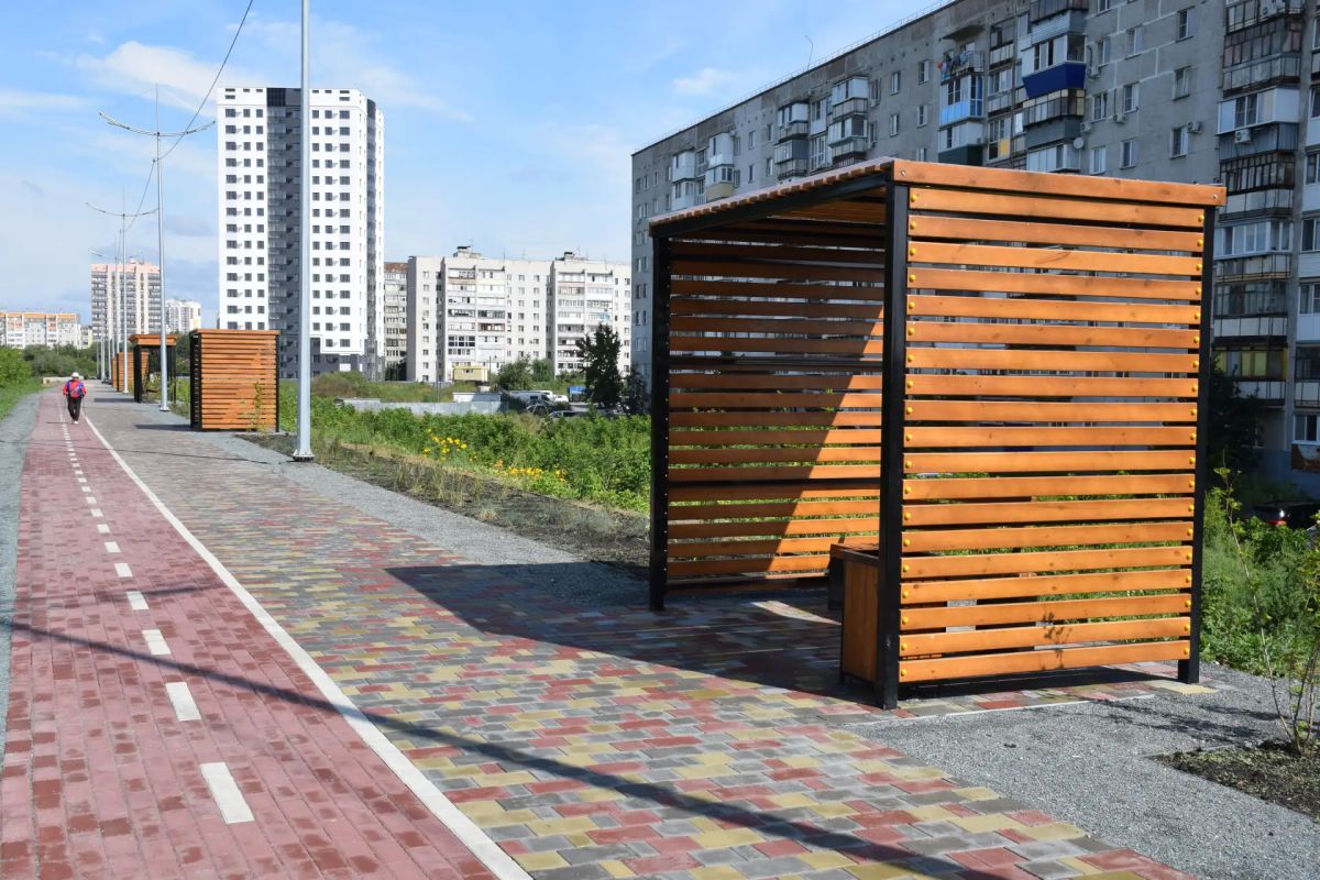 В Кургане продолжается работа по благоустройству набережной реки Тобол В Кургане продолжается работа по благоустройству набережной реки Тобол
