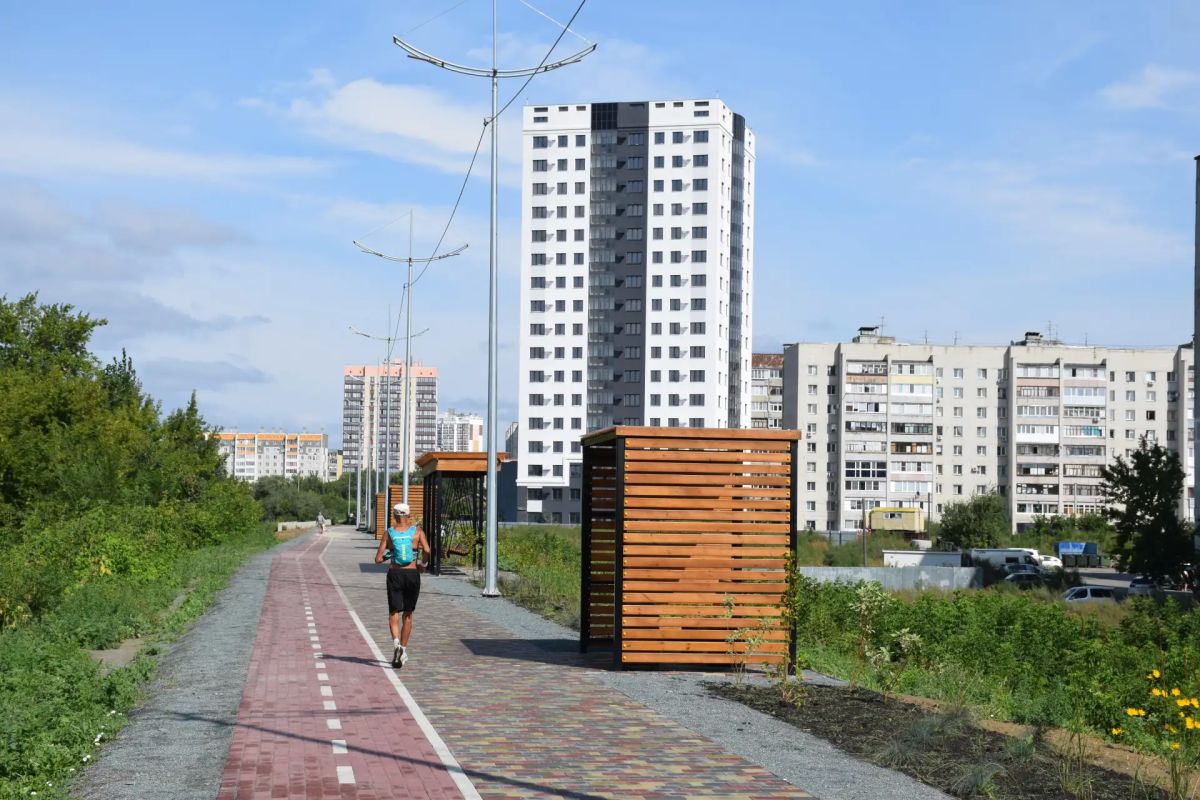 В Кургане продолжается работа по благоустройству набережной реки Тобол В Кургане продолжается работа по благоустройству набережной реки Тобол